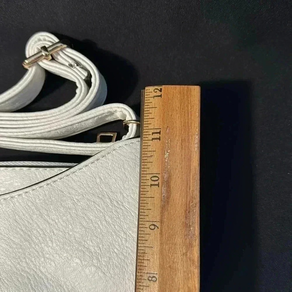 White Leather Handbag (NWOT) - Picture 7 of 11